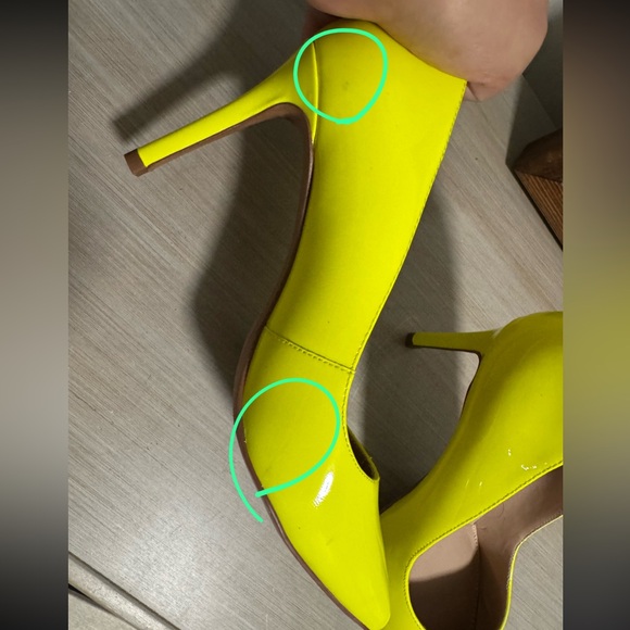 NWT Banana Republic Vibrant Yellow High Heels - Picture 2 of 5